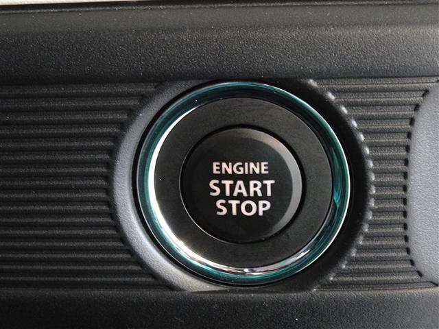 キーは鞄でラクチン始動、スマートキーを装備しています。