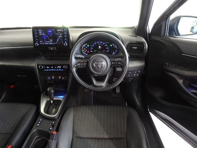 ヤリスクロス ハイブリッドＺ　衝突被害軽減システム　メモリーナビ　バックカメラ　ＥＴＣ　ドラレコ　ＬＥＤヘッドランプ　スマートキー（5枚目）