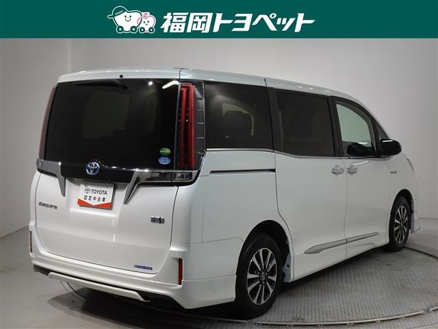 エスクァイア ハイブリッドGi 衝突被害軽減システム メモリーナビ フルセグ 後席モニター バックカメラ ETC 両側電動スライド フルエアロ 3列シート LEDヘッドランプ スマートキー 乗車定員7人(3枚目)