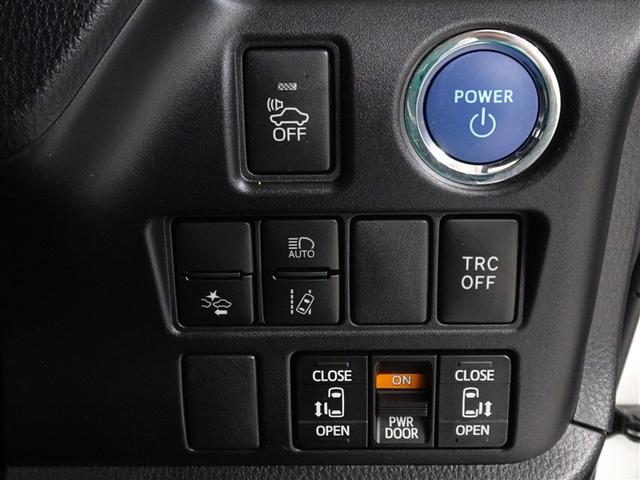 エスクァイア ハイブリッドGi 衝突被害軽減システム メモリーナビ フルセグ 後席モニター バックカメラ ETC 両側電動スライド フルエアロ 3列シート LEDヘッドランプ スマートキー 乗車定員7人(13枚目)