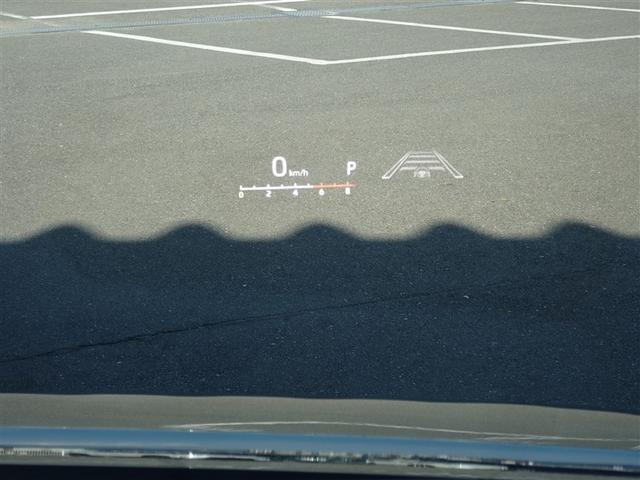 ヴォクシー ハイブリッドＳ－Ｚ　衝突被害軽減システム　メモリーナビ　フルセグ　バックカメラ　ＥＴＣ　両側電動スライド　３列シート　ＬＥＤヘッドランプ　スマートキー　乗車定員７人（16枚目）