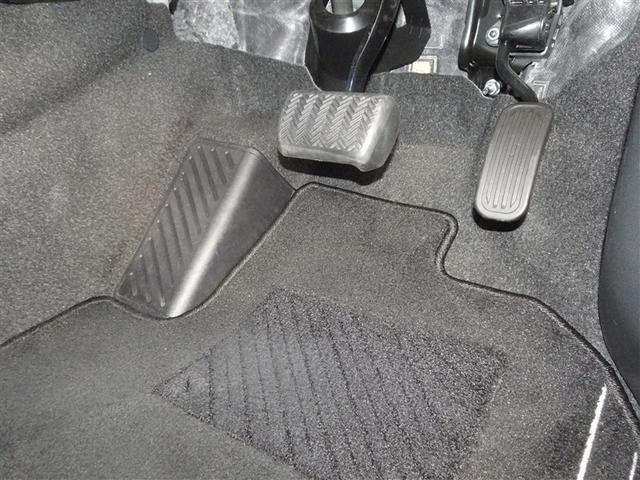 ヤリスクロス ハイブリッドＺ　衝突被害軽減システム　メモリーナビ　バックカメラ　ＥＴＣ　ＬＥＤヘッドランプ　スマートキー（10枚目）