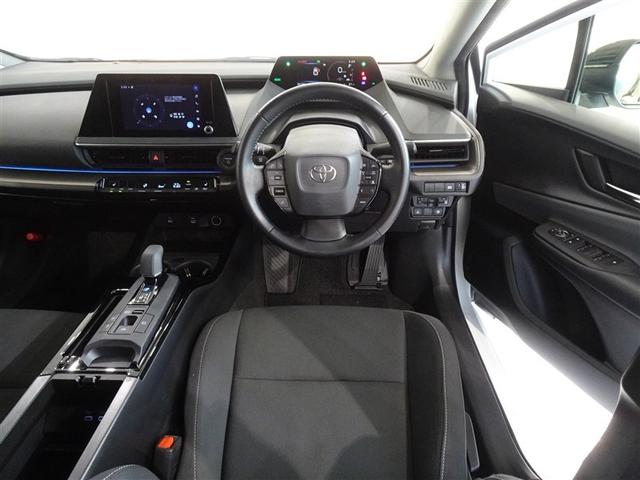 プリウス Ｇ　衝突被害軽減システム　フルセグ　バックカメラ　ＥＴＣ　ＬＥＤヘッドランプ　スマートキー（5枚目）