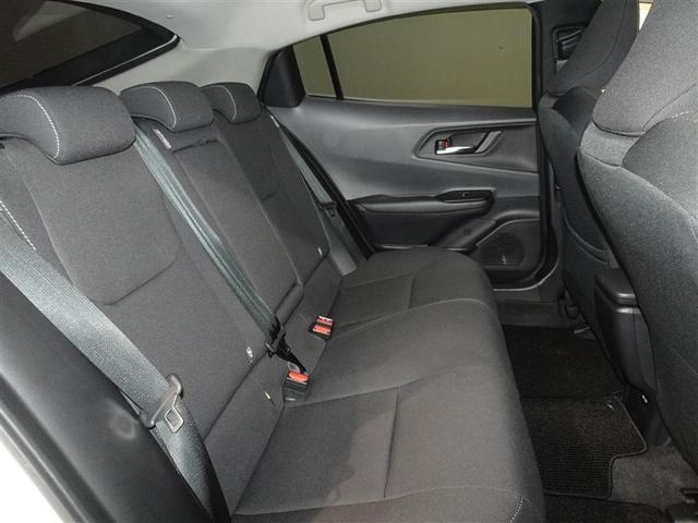 プリウス Ｇ　衝突被害軽減システム　フルセグ　バックカメラ　ＥＴＣ　ＬＥＤヘッドランプ　スマートキー（17枚目）