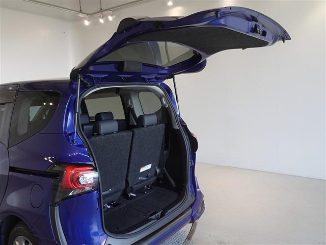 シエンタ ハイブリッドＧ　クエロ　衝突被害軽減システム　メモリーナビ　フルセグ　後席モニター　バックカメラ　ＥＴＣ　両側電動スライド　フルエアロ　３列シート　ＬＥＤヘッドランプ　スマートキー　乗車定員７人（23枚目）