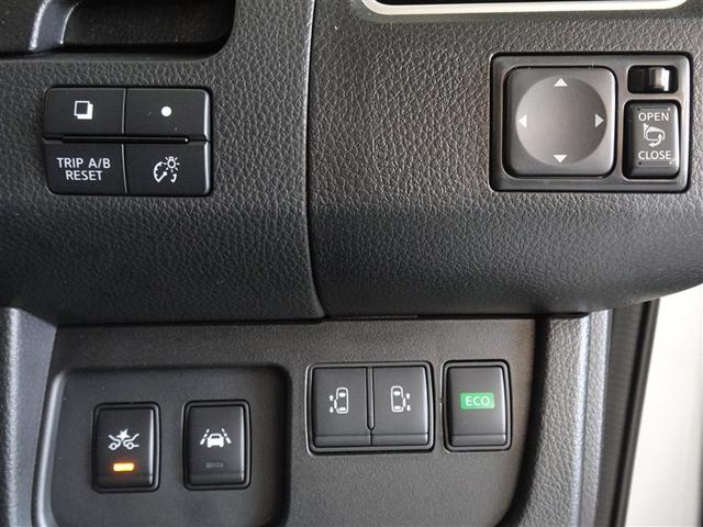 セレナ ハイウェイスター　Ｖセレ＋セーフティＩＩ　ＳＨＶ　衝突被害軽減システム　メモリーナビ　フルセグ　バックカメラ　ＥＴＣ　両側電動スライド　３列シート　ＬＥＤヘッドランプ　スマートキー　乗車定員８人（15枚目）