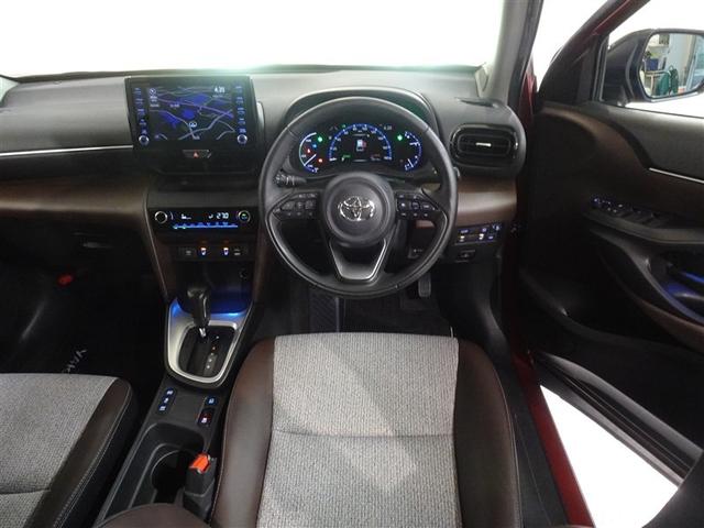 ヤリスクロス ハイブリッドＺ　衝突被害軽減システム　メモリーナビ　バックカメラ　ＥＴＣ　フルエアロ　ＬＥＤヘッドランプ　スマートキー（5枚目）