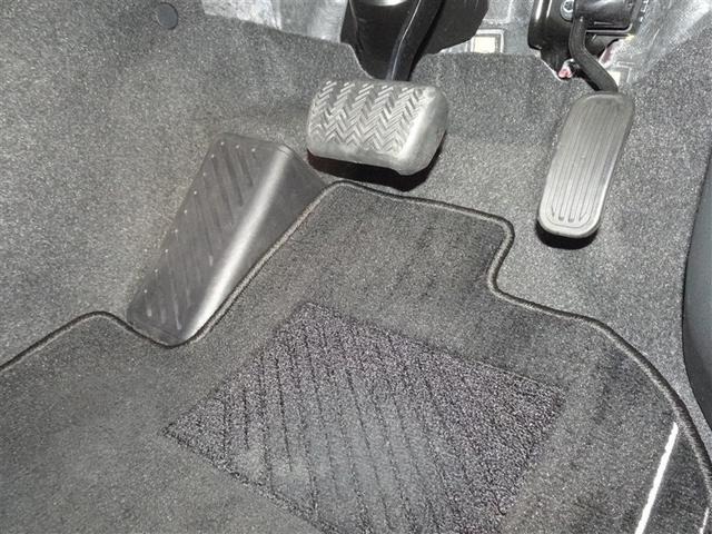 ヤリスクロス ハイブリッドＺ　衝突被害軽減システム　メモリーナビ　バックカメラ　ＥＴＣ　フルエアロ　ＬＥＤヘッドランプ　スマートキー（10枚目）