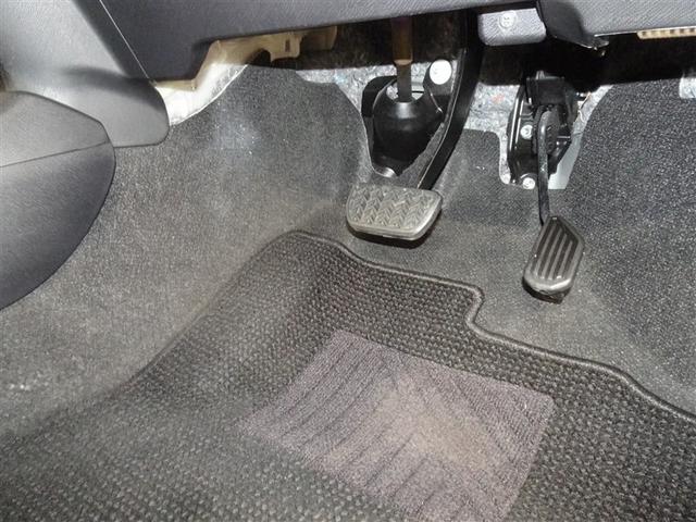 アクア Ｓスタイルブラック　衝突被害軽減システム　メモリーナビ　ワンセグ　バックカメラ　ＥＴＣ　スマートキー（11枚目）