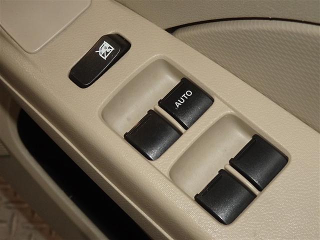 �d���i�[���h�A�~���[�E�p���[�E�C���h�E�𑕔����Ă��܂��B