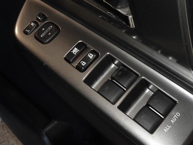 ヴォクシー ＺＳ　煌ＩＩＩ　ＨＤＤナビ　フルセグ　後席モニター　バックカメラ　ＥＴＣ　両側電動スライド　３列シート　ＨＩＤヘッドライト　スマートキー　乗車定員８人（14枚目）