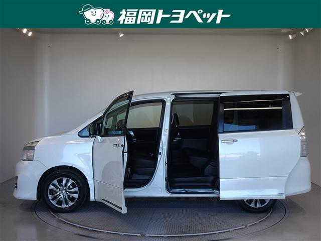 ヴォクシー ＺＳ　煌ＩＩＩ　ＨＤＤナビ　フルセグ　後席モニター　バックカメラ　ＥＴＣ　両側電動スライド　３列シート　ＨＩＤヘッドライト　スマートキー　乗車定員８人（15枚目）