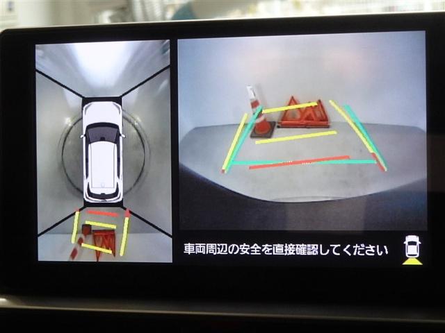 �o�b�N�K�C�h���j�^�[�𑕔����Ă��܂��A�Ԍɓ�������N���N�ł��B�p�m���~�b�N�r���[���j�^�[�𓋍ڂ��Ă��܂��A�ォ��̉摜���\������܂��B