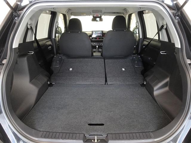 �Z�J���h�V�[�g��|������Ԃł��B�Z�J���h�V�[�g�͓Ɨ��|�A�ו��ɍ��킹�ă��Q�b�W�X�y�[�X���A�����W�ł��܂��B