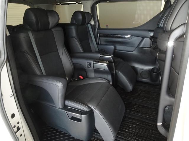 �\�t�@�[�̂悤�ȃZ�J���h�V�[�g�A�I�b�g�}���t���Ńt�@�[�X�g�N���X�̉��K���ł��B