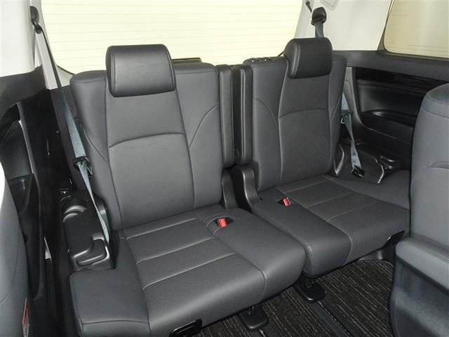 �R��ڃV�[�g���Ђ�т�Ƃ����X�y�[�X���m�ۂ��Ă��܂��B��l���ł̂��o�������΂�����ł��I