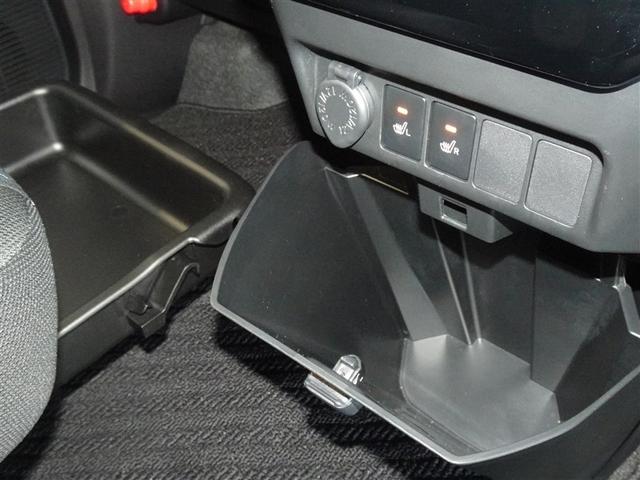 ルーミー カスタムＧ　衝突被害軽減システム　メモリーナビ　フルセグ　バックカメラ　ＥＴＣ　両側電動スライド　ＬＥＤヘッドランプ　スマートキー（15枚目）