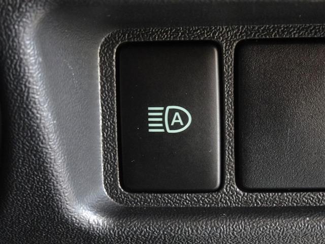 ハイエースバン スーパーＧＬ　ダークプライムＩＩ　衝突被害軽減システム　メモリーナビ　フルセグ　バックカメラ　ＥＴＣ　ＬＥＤヘッドランプ　ディーゼル　スマートキー（16枚目）