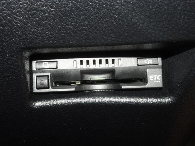 シエンタ ハイブリッド　Ｇ　セーフティーエディション　衝突被害軽減システム　メモリーナビ　フルセグ　バックカメラ　ＥＴＣ　両側電動スライド　３列シート　ＬＥＤヘッドランプ　スマートキー　乗車定員７人（14枚目）