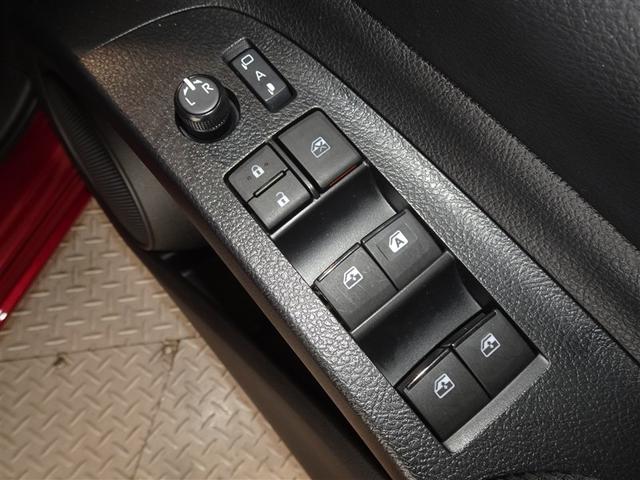 シエンタ ハイブリッド　Ｇ　セーフティーエディション　衝突被害軽減システム　メモリーナビ　フルセグ　バックカメラ　ＥＴＣ　両側電動スライド　３列シート　ＬＥＤヘッドランプ　スマートキー　乗車定員７人（15枚目）