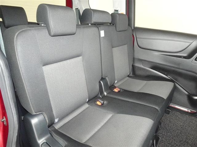 シエンタ ハイブリッド　Ｇ　セーフティーエディション　衝突被害軽減システム　メモリーナビ　フルセグ　バックカメラ　ＥＴＣ　両側電動スライド　３列シート　ＬＥＤヘッドランプ　スマートキー　乗車定員７人（17枚目）