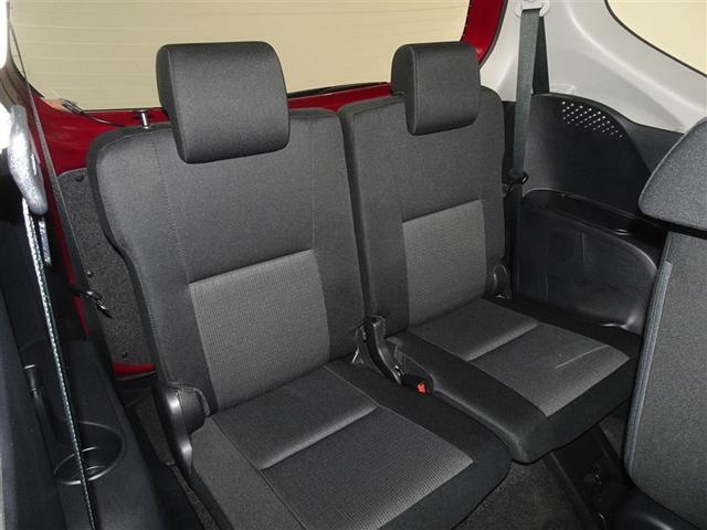 シエンタ ハイブリッド　Ｇ　セーフティーエディション　衝突被害軽減システム　メモリーナビ　フルセグ　バックカメラ　ＥＴＣ　両側電動スライド　３列シート　ＬＥＤヘッドランプ　スマートキー　乗車定員７人（18枚目）