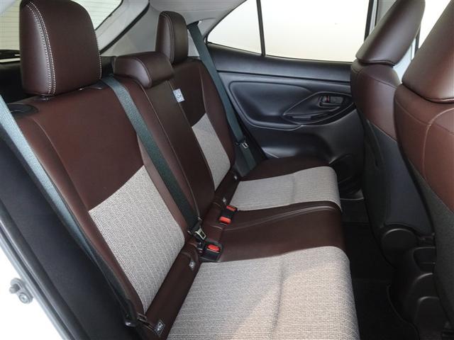 ヤリスクロス ハイブリッドＺ　衝突被害軽減システム　メモリーナビ　フルセグ　バックカメラ　ＥＴＣ　ＬＥＤヘッドランプ　４ＷＤ　スマートキー（19枚目）