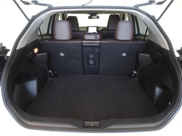 ヤリスクロス ハイブリッドＺ　衝突被害軽減システム　メモリーナビ　フルセグ　バックカメラ　ＥＴＣ　ＬＥＤヘッドランプ　４ＷＤ　スマートキー（20枚目）