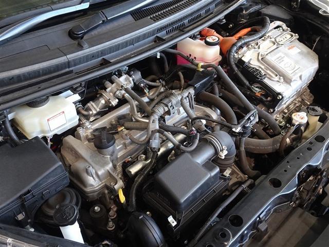 アクア クロスオーバー　グラム　衝突被害軽減システム　メモリーナビ　フルセグ　バックカメラ　ＥＴＣ　ドラレコ　スマートキー（23枚目）