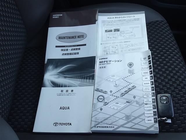 アクア クロスオーバー　グラム　衝突被害軽減システム　メモリーナビ　フルセグ　バックカメラ　ＥＴＣ　ドラレコ　スマートキー（26枚目）