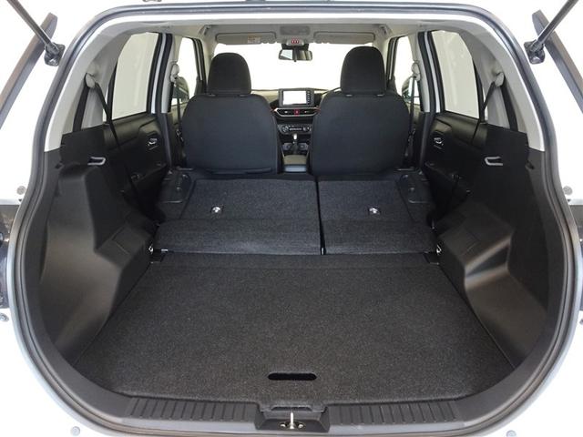 �Z�J���h�V�[�g��|������Ԃł��B�Z�J���h�V�[�g�͓Ɨ��|�A�ו��ɍ��킹�ă��Q�b�W�X�y�[�X���A�����W�ł��܂��B