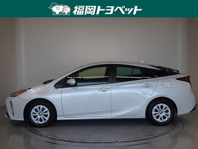 プリウス ＳセーフティプラスＩＩ　衝突被害軽減システム　メモリーナビ　フルセグ　バックカメラ　ＥＴＣ　ＬＥＤヘッドランプ　スマートキー（2枚目）