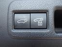 パワーバックドアを装備しています。バックドアを運転席からも開閉できます、便利ですよ。