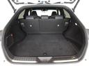 ５人乗車時でも十分なスペースのトランクルームです。
