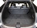 5人乗車時でも十分なスペースのトランクルームです。