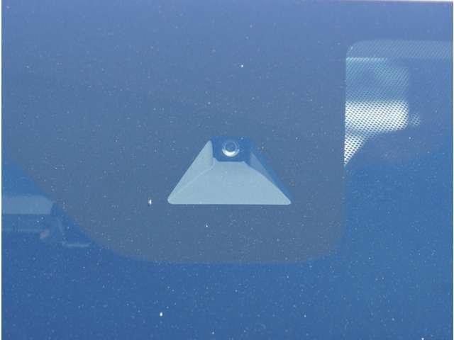 eKクロス G 三菱認定保証 ワンオーナー 純正ナビ 全 アラウンドビューカメラ エアバッグ アイスト Sヒーター LED ETC スマートキー クリアランスソナー フルセグTV オートエアコン メモリーナビ 記録簿(20枚目)