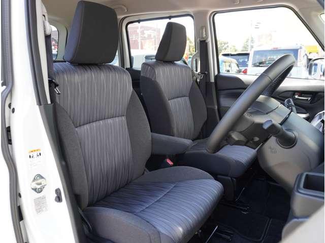 デリカD:2 ハイブリッドMZ 三菱認定保証 ワンオーナー ナビ ETC 衝突被害軽減ブレーキ スマートキー&プッシュスタート 両側パワースライドドア フルセグTV DVD シートヒーター ミュージックプレイヤー接続可 ナビTV(7枚目)