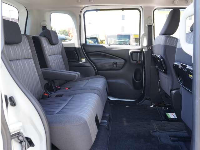 デリカD:2 ハイブリッドMZ 三菱認定保証 ワンオーナー ナビ ETC 衝突被害軽減ブレーキ スマートキー&プッシュスタート 両側パワースライドドア フルセグTV DVD シートヒーター ミュージックプレイヤー接続可 ナビTV(8枚目)