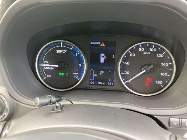 エクリプスクロスPHEV G ナビ・バックカメラ・シートヒーター 衝突被害軽減システム DVD再生 オートクルーズコントロール 1オーナ ETC車載器 フルセグTV クリアランスソナー バツクカメラ 前席シートヒーター 4WD(13枚目)