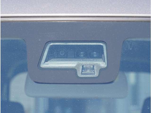 スペーシアギア ハイブリッドXZ 三菱認定保証 VSA シートヒター パワーウインドウ ナビTV キーフリー メモリーナビ パワステ Wエアバック バックカメラ フルオートエアコン SRS サイドエアバック 記録簿 ABS Cソナー(18枚目)