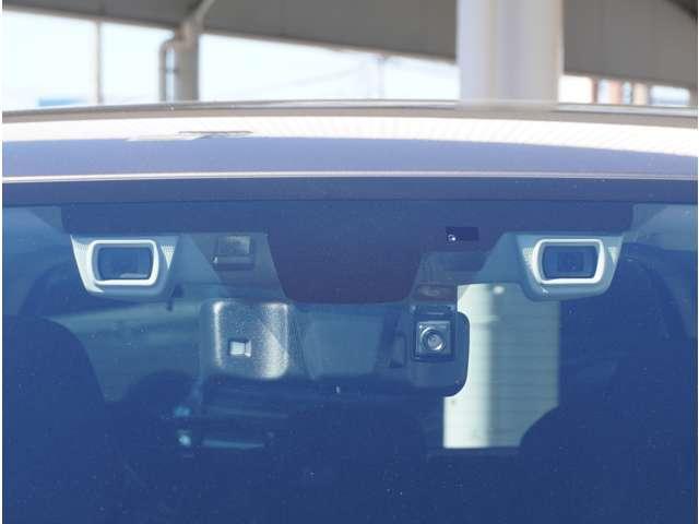 フォレスター プレミアム　三菱認定保証　衝突被害軽減ブレーキ　記録簿　衝突軽減Ｂ　横滑り防止　エアバッグ　電動パワーシート　メモリーナビ　クルコン　ＤＶＤ再生　ワンオーナー車　ＡＢＳ　Ｓカメラ　スマートキー　オートエアコン（19枚目）