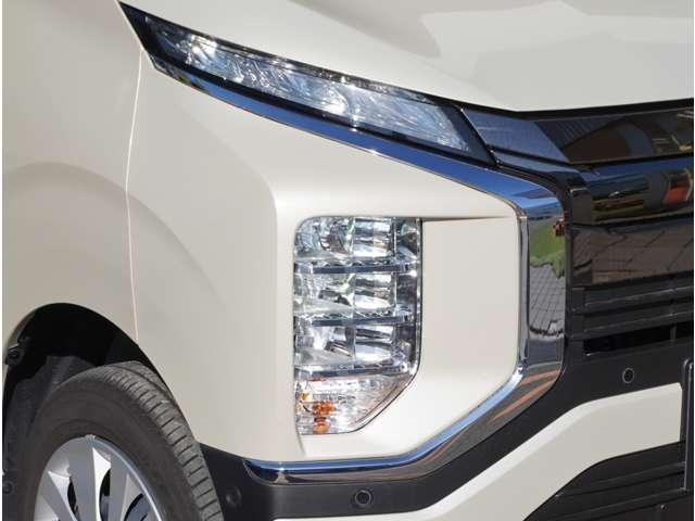 ｅＫクロス ＥＶ Ｇ　純正ナビ　ミラー内蔵バックカメラ　衝突被害軽減ブレ－キ　バックモニター　フルセグＴＶ　ＬＥＤヘッドライト　カーテンエアバッグ　スマートキー　メモリーナビ　フルオートエアコン　キーフリー　ベンチシート（15枚目）