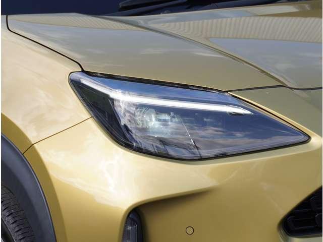 ヤリスクロス ハイブリッドZ ナビ 全方位カメラ 前後ドラレコ ETC2.0 インテリジェントキー アルミホイル シ-トヒ-タ- クリソナ リアカメラ クルーズコントロール 横滑り防止システム ナビTV メモリーナビゲーション(18枚目)