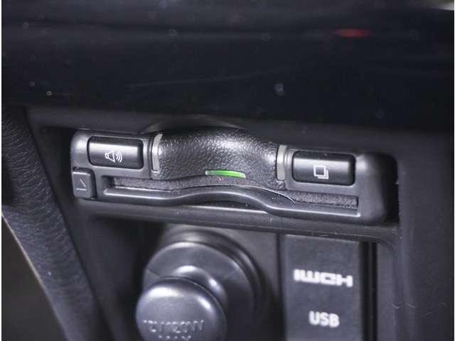 【ＥＴＣ付き】こちらも中古車選びの必須ポイントですね☆高速道路料金所もスイスイ☆スマートインターチェンジ利用可能で移動距離短縮・効率アップできますよ！