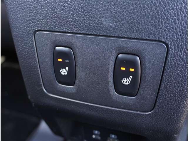 エクリプスクロスＰＨＥＶ Ｐ　純正ナビ　全方位カメラ　ＥＴＣ　シート＆ス　３６０度カメラ　地デジ　ＡＢＳ　ＬＥＤランプ　クルコン　バックカメラ　ソナー　寒冷地仕様車　シートヒーター　ＥＴＣ　４ＷＤ　ナビＴＶ　盗難防止　横滑り防止（17枚目）