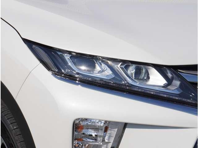 エクリプスクロス G 純正ナビ バックカメラ ドラレコ ETC 衝突軽減装置 クルーズコントロール LEDヘッドライト コーナーセンサー バックカメラ 記録簿 1オーナー シートヒーター 4WD スマートキー ETC(16枚目)