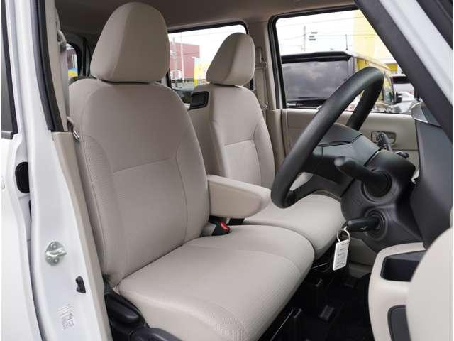 ｅＫスペース Ｍ　純正ナビ　ミラー内蔵バックカメラ　ＥＴＣ　パーキングセンサー　フルセグＴＶ　デュアルエアバッグ　ＬＥＤ　バックモニター　キーレスエントリーシステム　盗難防止装置　シートヒーター　パワーウインドウ（7枚目）