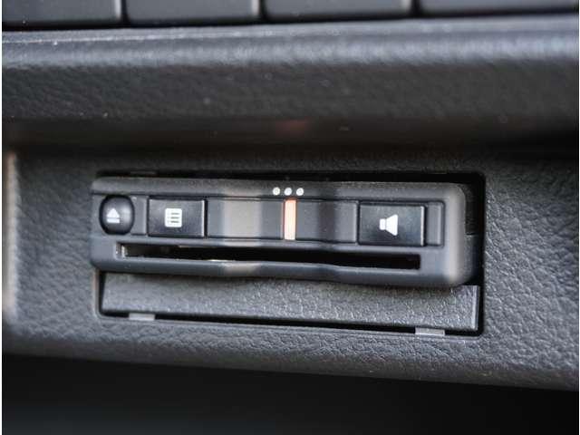 クロスビー ハイブリッドMZ 8インチナビ 全周囲ナビ キーレスエントリ Rカメラ DVD可 Cセンサー TVナビ 自動追従 AUX パワステ 盗難警報装置 メモリーナビゲーション パワーウィンドウ シートヒータ エアバッグ(12枚目)