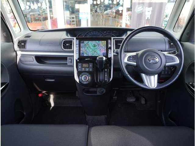 タント カスタムＲＳ　スマートセレクションＳＮ　フリップダウンモニター　純正８インチナビ　スマートキー　ＤＶＤ再生　バックカメラ　ＥＴＣ　地デジ　ＬＥＤヘッド（8枚目）