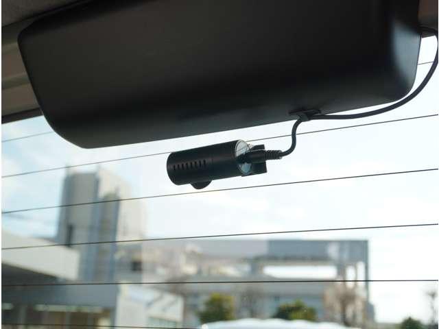 タント カスタムＲＳ　スマートセレクションＳＮ　フリップダウンモニター　純正８インチナビ　スマートキー　ＤＶＤ再生　バックカメラ　ＥＴＣ　地デジ　ＬＥＤヘッド（13枚目）